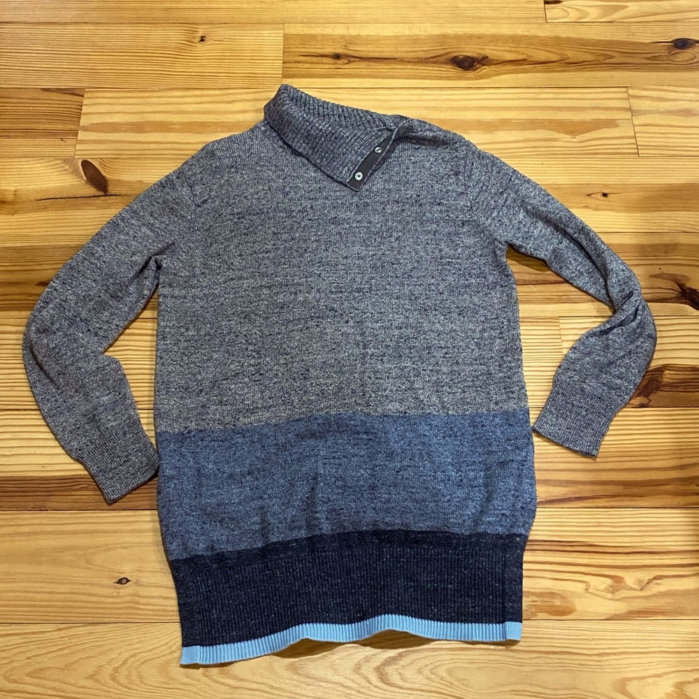 Gap Sweater